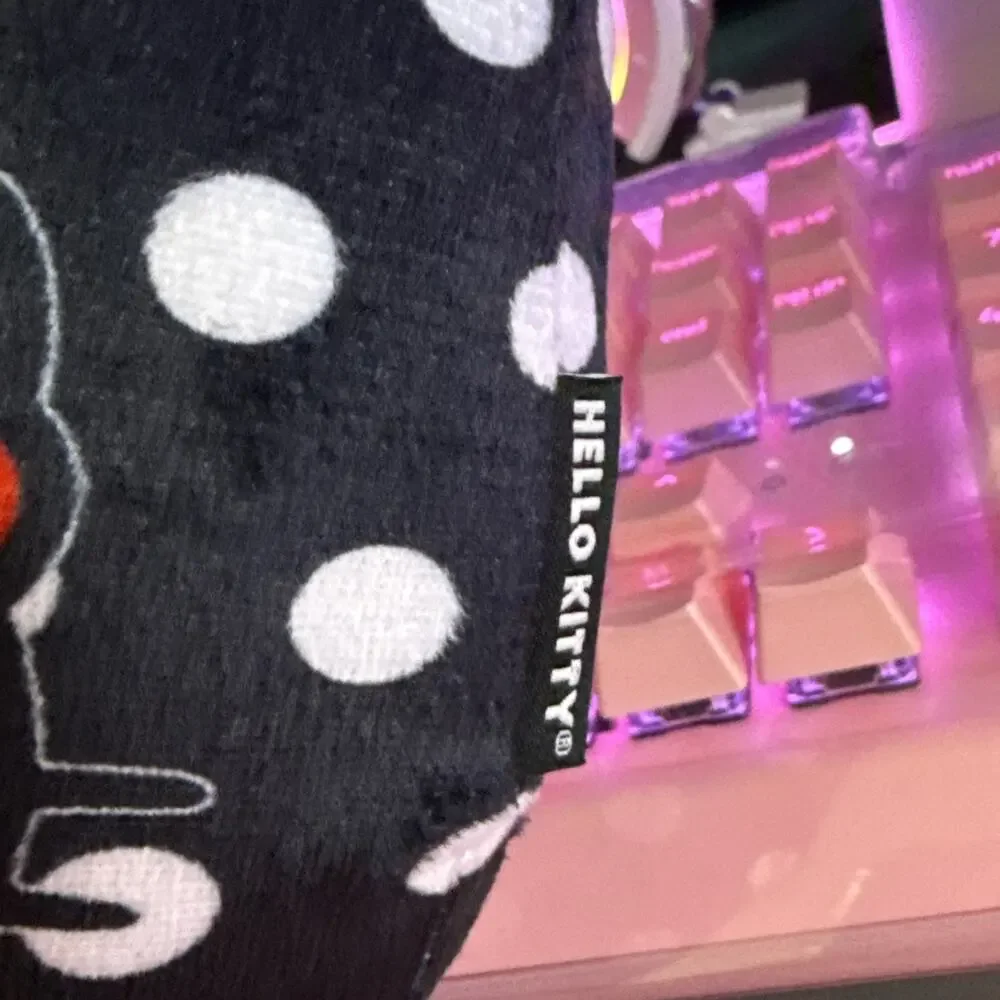 Hello Kitty Neck Pillow Black White Dot Memory Foam Snap Travel Cute 2025 Sanrio